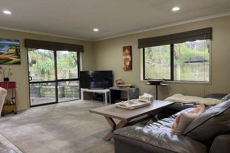 Photo of property in 54 Kristin Lane, Albany, Auckland, 0632