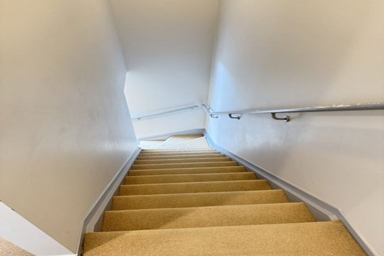 Photo of property in 38 Maypark Crescent, Flat Bush, Auckland, 2016