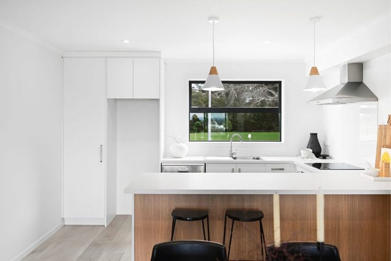 Photo of property in 1/12 Ruakiwi Road, Hamilton Lake, Hamilton, 3204
