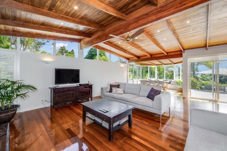 Photo of property in 171 Konini Road, Titirangi, Auckland, 0604