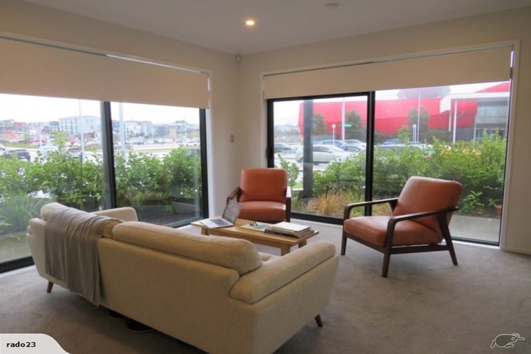 Photo of property in 2 Sidney Wallingford Way, Hobsonville, Auckland, 0616