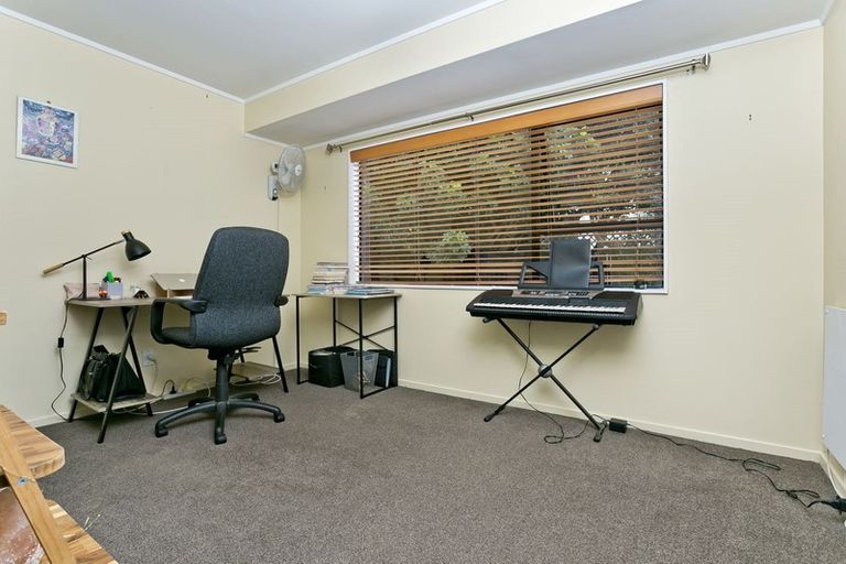 Photo of property in 1/8 City View Terrace, Birkenhead, Auckland, 0626