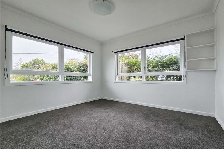 Photo of property in 6 Boundary Road, Clover Park, Auckland, 2019