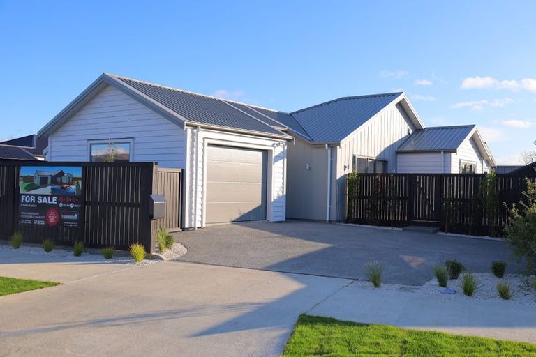 Photo of property in 8 Samuel Place, Terrace End, Palmerston North, 4410