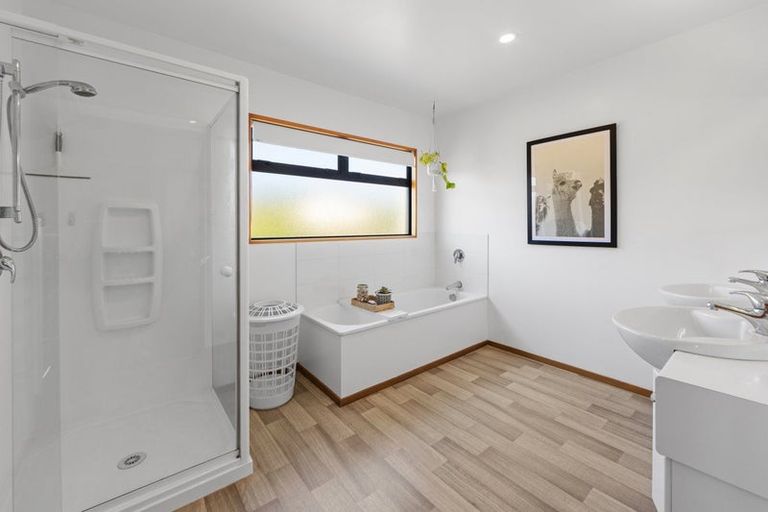 Photo of property in 20 Penruddock Rise, Westmorland, Christchurch, 8025