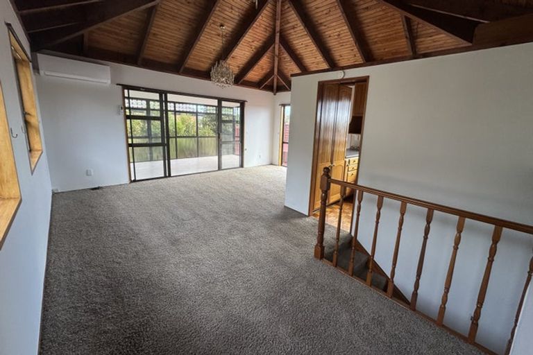 Photo of property in 34a Mark Edward Drive, Half Moon Bay, Auckland, 2012