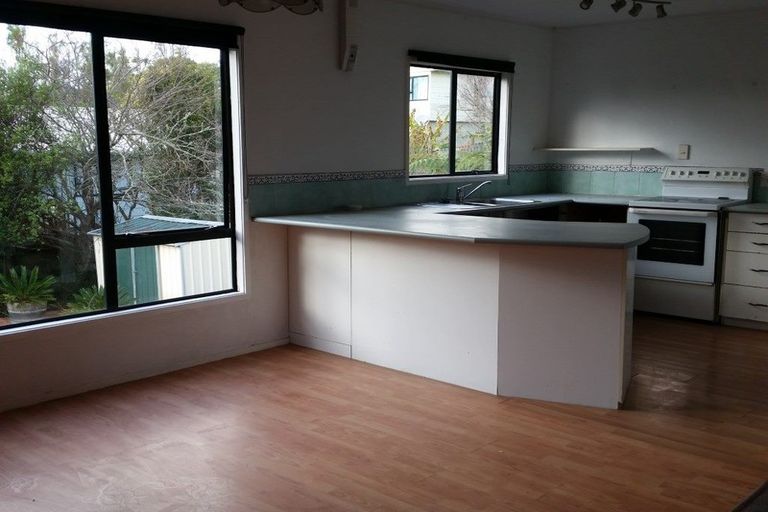 Photo of property in 57 Holmes Drive South, Massey, Auckland, 0614