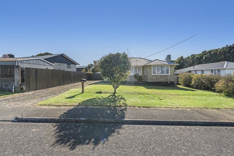 Photo of property in 6 Victoria Street, Waitara, 4320