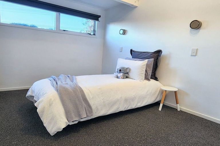 Photo of property in 98a Karewa Parade, Papamoa Beach, Papamoa, 3118