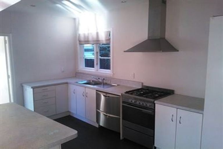 Photo of property in 114 Idris Road, Bryndwr, Christchurch, 8052