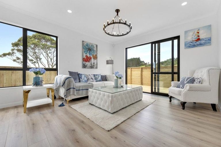 Photo of property in 2a Ballyalton Crescent, Flat Bush, 2019