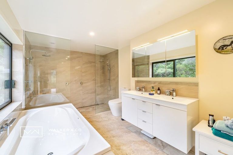 Photo of property in 34b Kenneth Gillies Way, Birchville, Upper Hutt, 5372