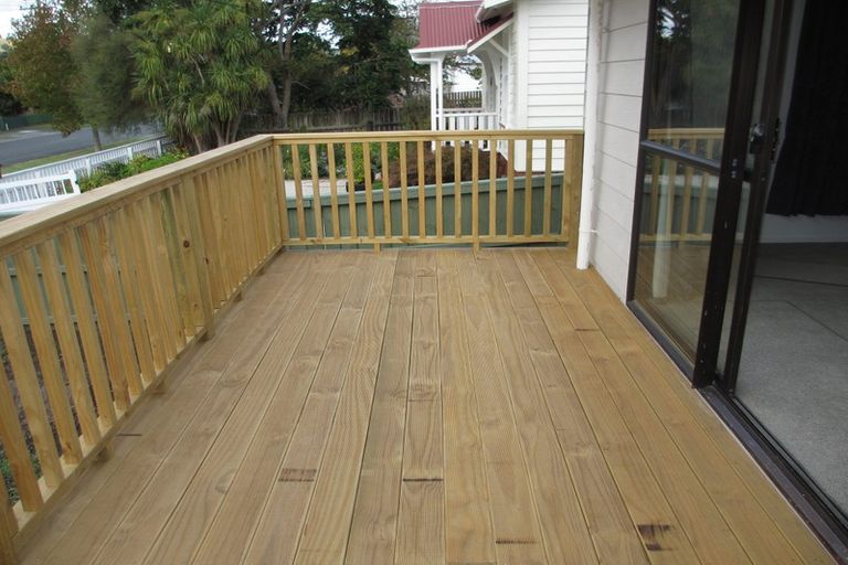 Photo of property in 39 Awaroa Road, Helensville, 0800