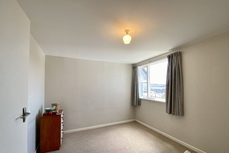 Photo of property in 34 Queens Drive, Kilbirnie, Wellington, 6022