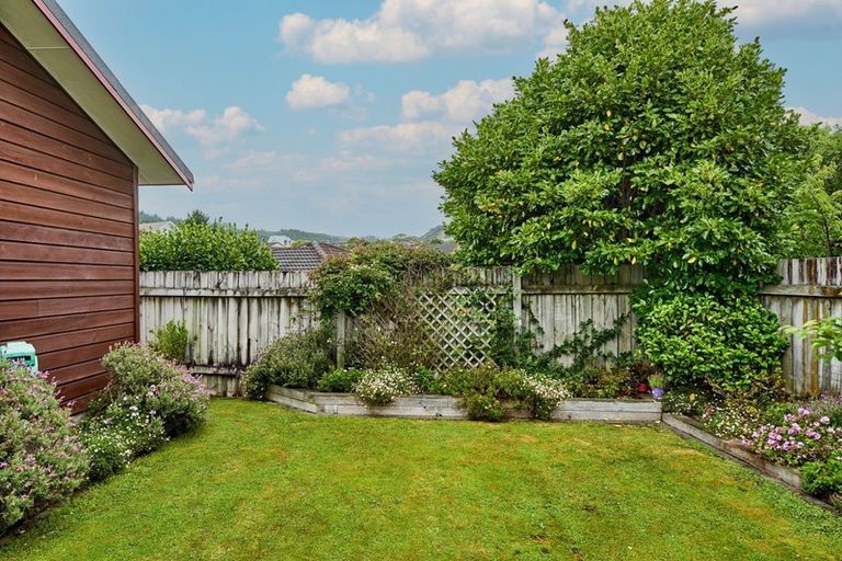 Photo of property in 3 Musket Lane, Whitby, Porirua, 5024