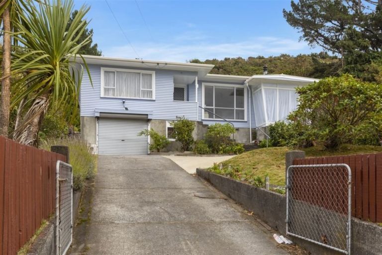 Photo of property in 30 Main Road, Wainuiomata, Lower Hutt, 5014