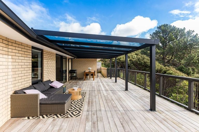 Photo of property in 27 Topsail Way, Whitby, Porirua, 5024