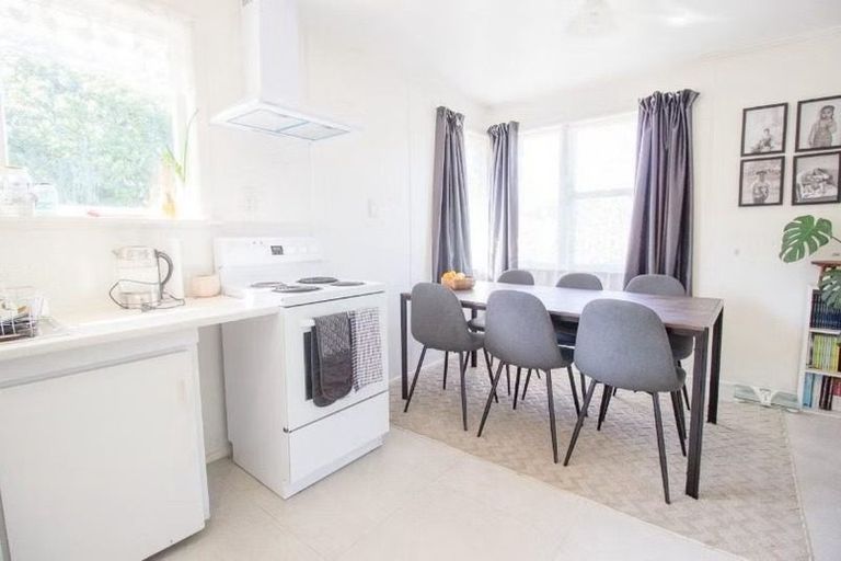 Photo of property in 70 Fisher Crescent, Otara, Auckland, 2023