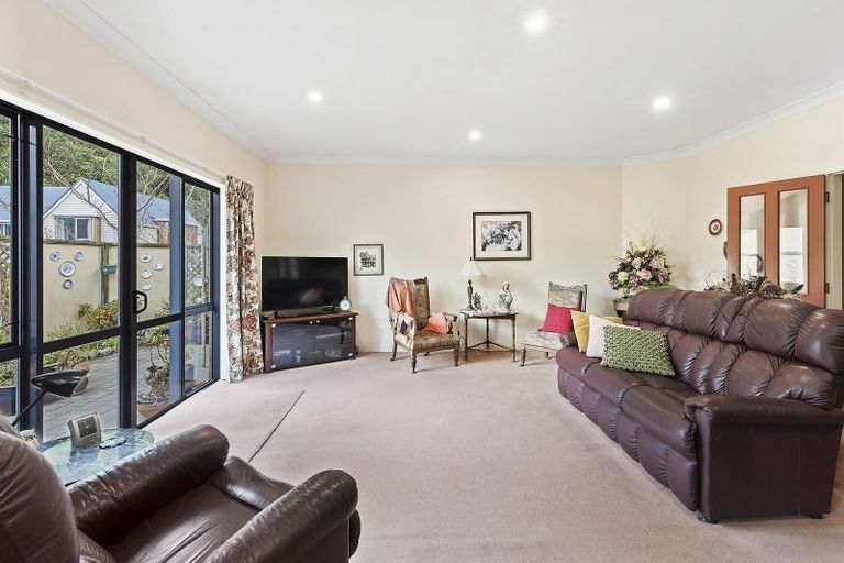 Photo of property in 5u8 Court Road, Tawa, Wellington, 5028