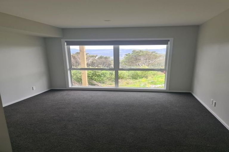 Photo of property in 2 Tai Lane, Whitby, Porirua, 5024