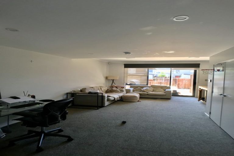 Photo of property in 174 Hobsonville Point Road, Hobsonville, Auckland, 0616