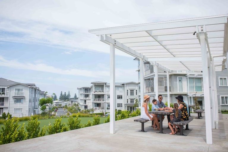 Photo of property in Eaves Bush Parade, Orewa, 0931