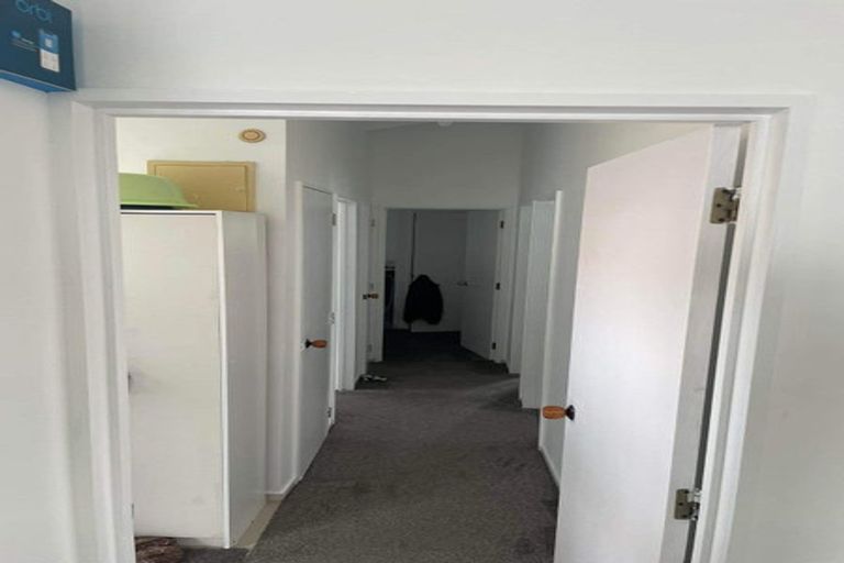 Photo of property in 24 Freda Place, Favona, Auckland, 2024