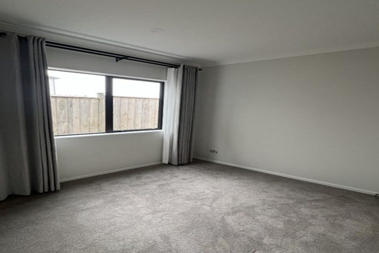 Photo of property in 35a Ksenia Drive, Flat Bush, Auckland, 2019