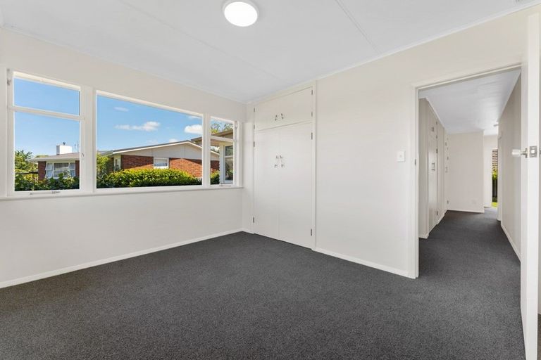 Photo of property in 14 Anglesey Place, Awapuni, Palmerston North, 4412