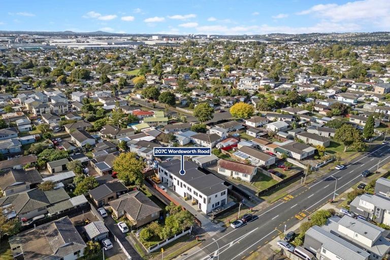Photo of property in 207c Wordsworth Road, Manurewa, Auckland, 2102