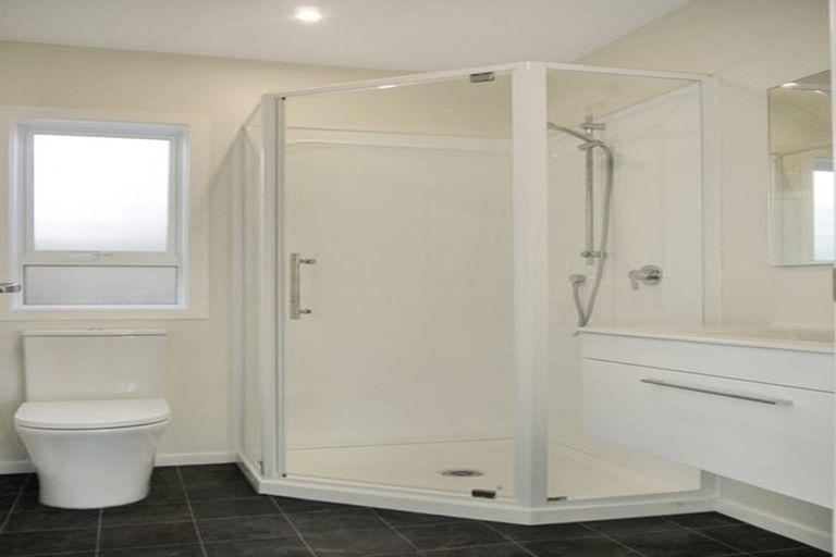 Photo of property in 13-15 Gillespie Street, Taita, Lower Hutt, 5011