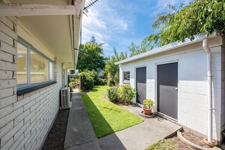 Photo of property in 38 Colina Street, Avonhead, Christchurch, 8042
