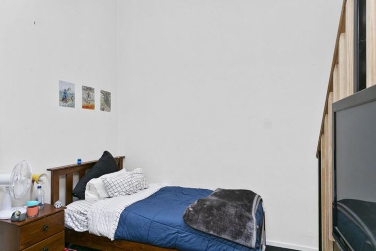 Photo of property in 5u2 Hopper Street, Mount Cook, Wellington, 6011