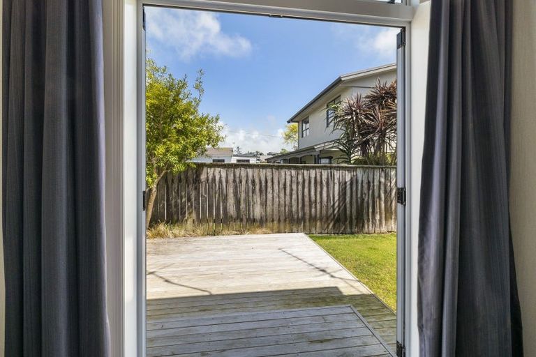 Photo of property in 162 Tukapa Street, Westown, New Plymouth, 4310