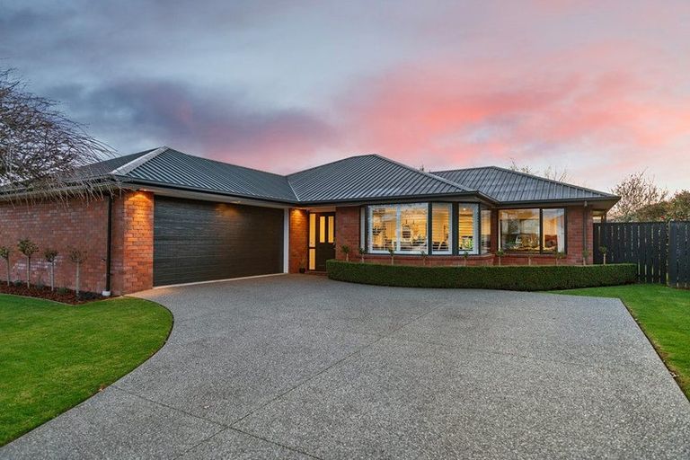 Photo of property in 12 Talbot Road, Northwood, Christchurch, 8051