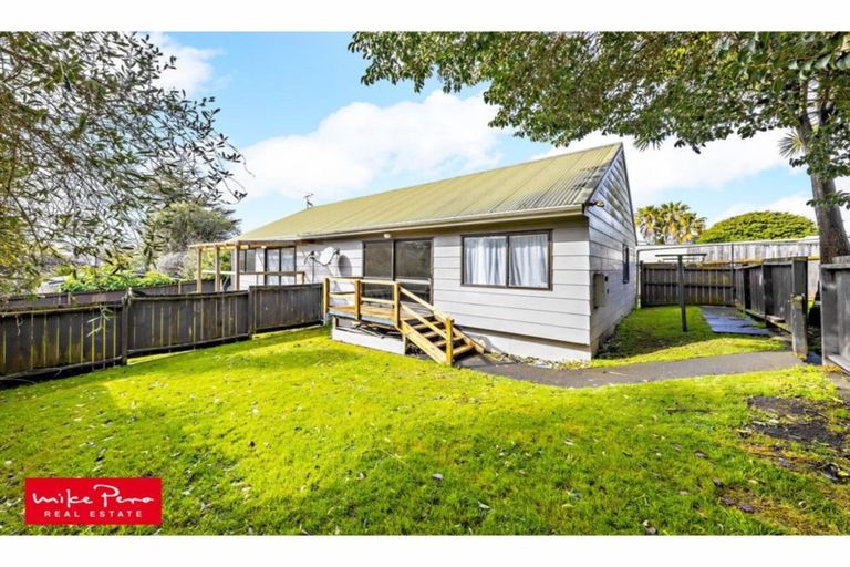 Photo of property in 2/10 Coxhead Road, Manurewa, Auckland, 2102