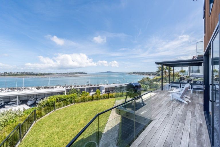 Photo of property in 47c Takutai Avenue, Half Moon Bay, Auckland, 2012