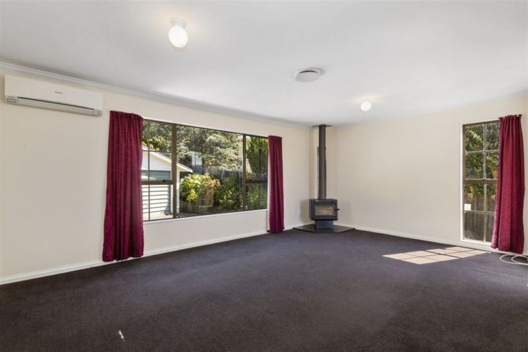 Photo of property in 10 Longitude Place, Whitby, Porirua, 5024
