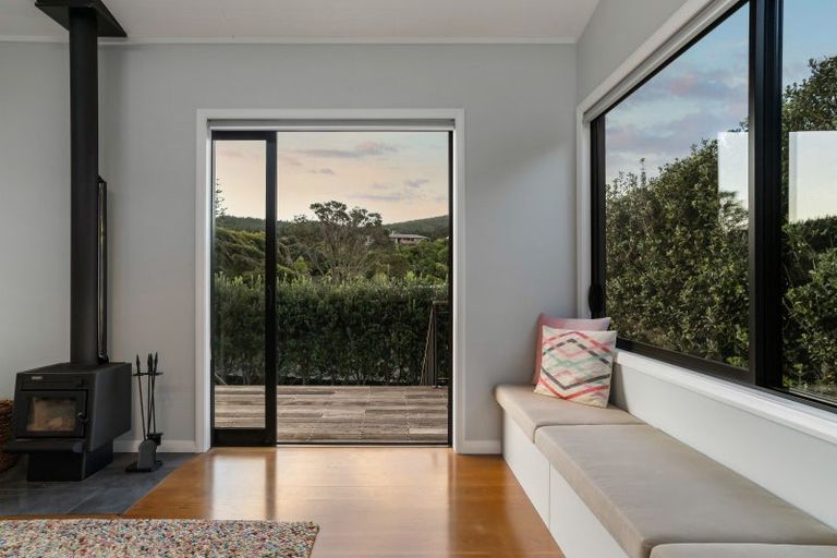 Photo of property in 200 Onemana Drive, Onemana, Whangamata, 3691