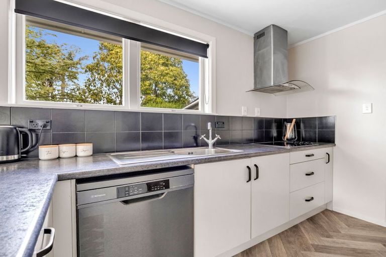 Photo of property in 81 College Road, Edgecumbe, 3120