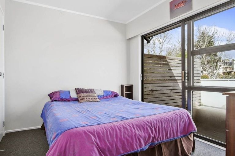 Photo of property in 65 Simpson Road, Ranui, Auckland, 0612