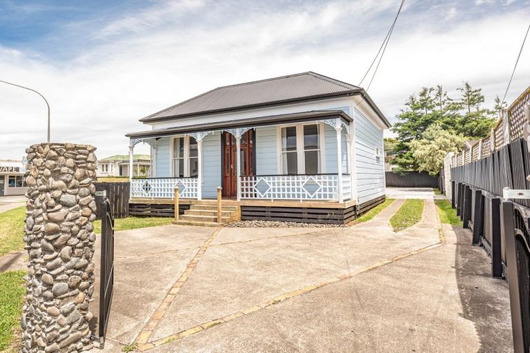 Photo of property in 65 Carlton Avenue, Gonville, Whanganui, 4501