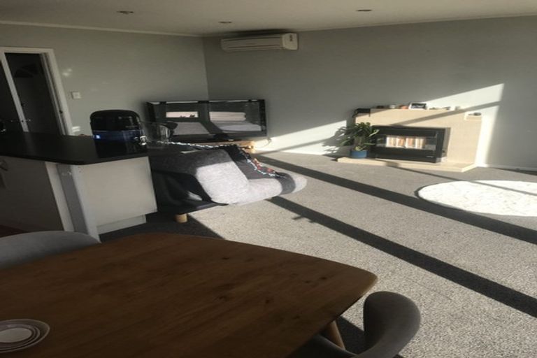 Photo of property in 9 Chapman Street, Johnsonville, Wellington, 6037