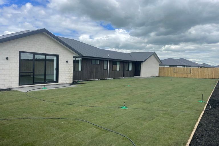 Photo of property in 57 Northmoor Boulevard, Rolleston, 7615