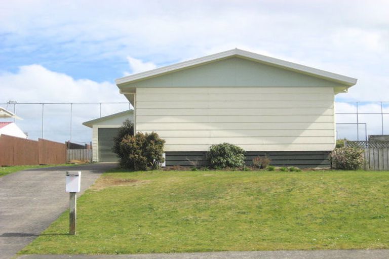 Photo of property in 25 Swansea Road, Stratford, 4332