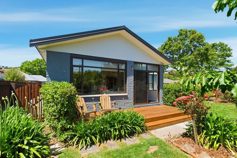 Photo of property in 40 Koromiko Street, Saint Martins, Christchurch, 8022