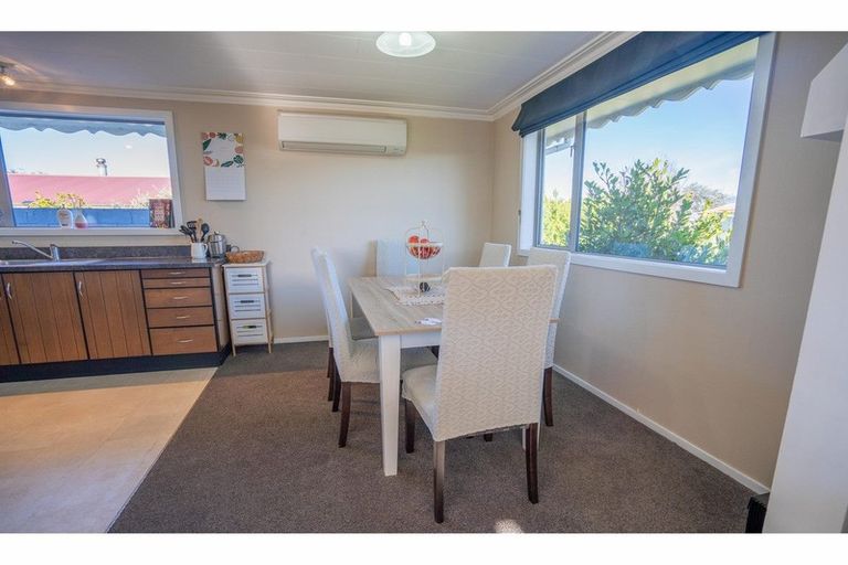 Photo of property in 121 Cunningham Crescent, Grasmere, Invercargill, 9810