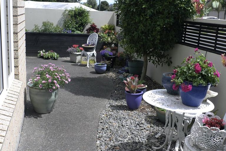 Photo of property in 43 Matene Place, Papamoa Beach, Papamoa, 3118