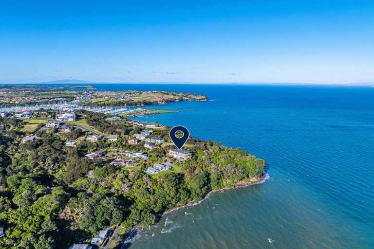 Photo of property in 52 Beauvoir Avenue, Matakatia, Whangaparaoa, 0930