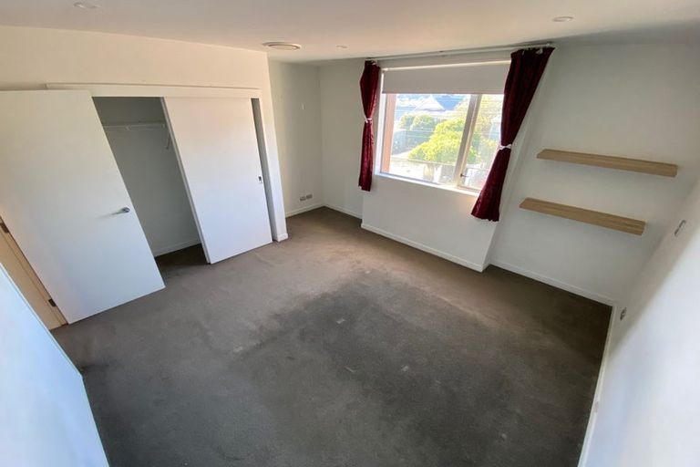 Photo of property in Altar Apartments, 3/120 Rintoul Street, Newtown, Wellington, 6021